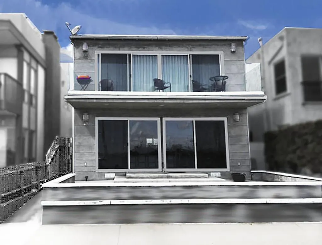 Elegant With Spectacular View & Steps To So Much. contacts